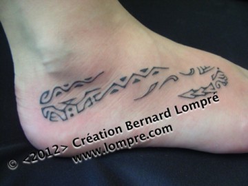 tatoo-polynesien-pied-sepend 